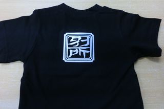 Ｔシャツ　クロス貼り